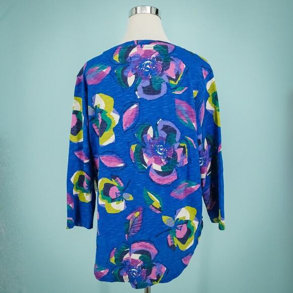Habitat Escape Size Medium M Blue Floral Print Scoop 3/4 Sleeve High Low Top NEW - Picture 3 of 8
